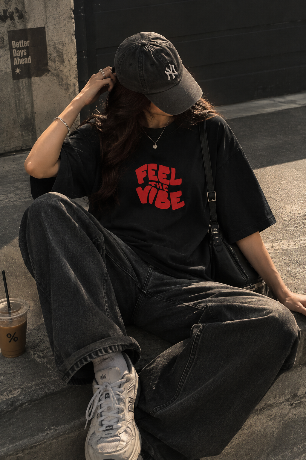 تیشرت باکسی مشکی Feel The Vibe